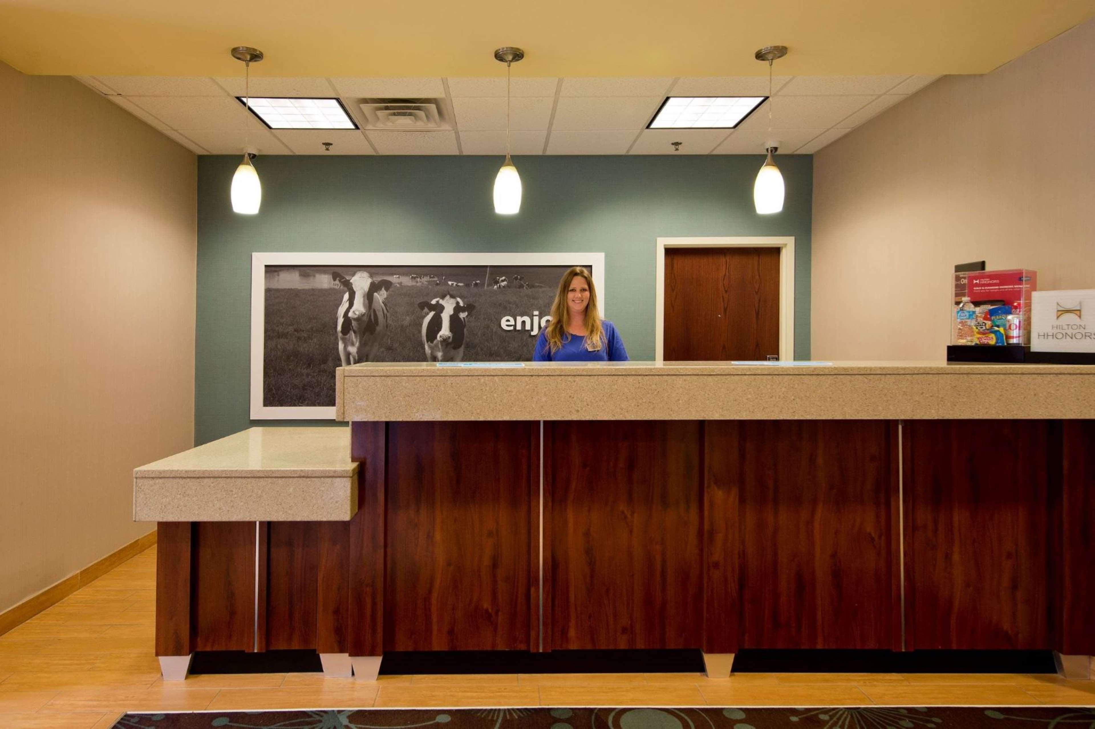 Hampton Inn Inwood Extérieur photo